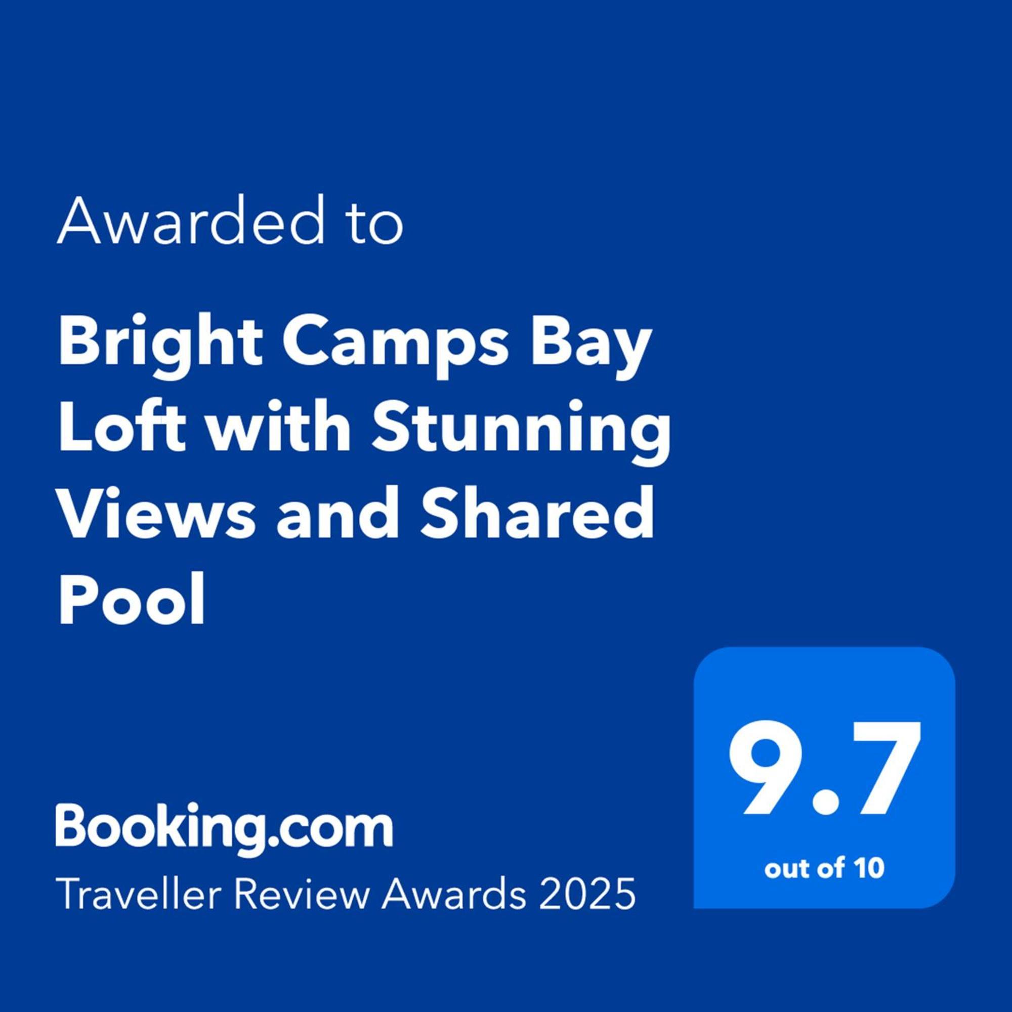 Apartmán Bright Camps Bay Loft With Stunning Views And Shared Pool Kapské Město Exteriér fotografie